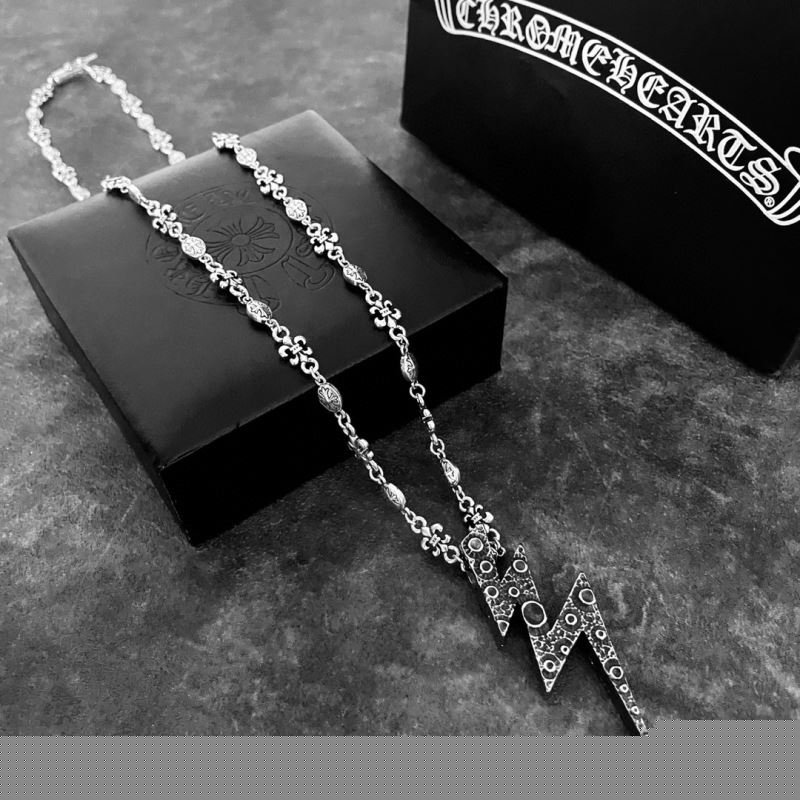 Ch**me He**ts necklaces